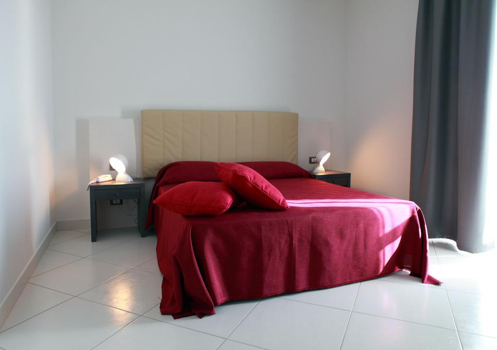 Brezza Di Grecale Aparthotel Trapani Kamer foto