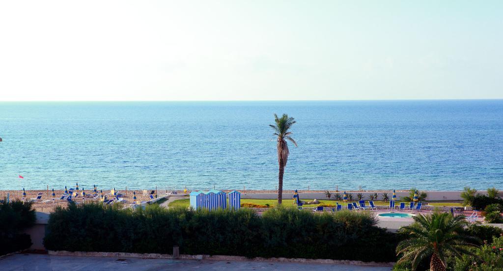 Brezza Di Grecale Aparthotel Trapani Kamer foto