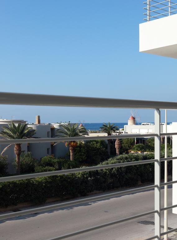 Brezza Di Grecale Aparthotel Trapani Kamer foto